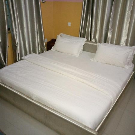 Glorious Hotel & Suites Ikotun Kültér fotó