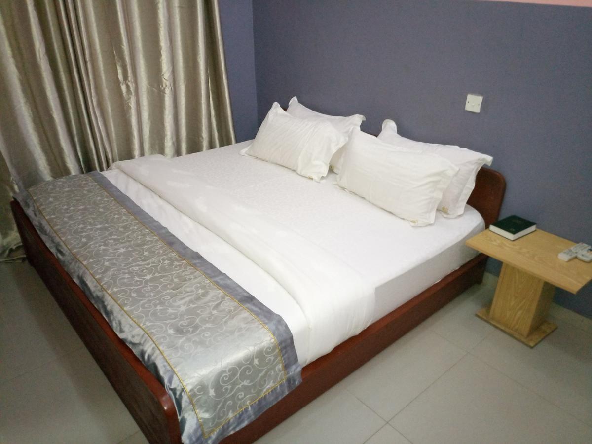Glorious Hotel & Suites Ikotun Kültér fotó