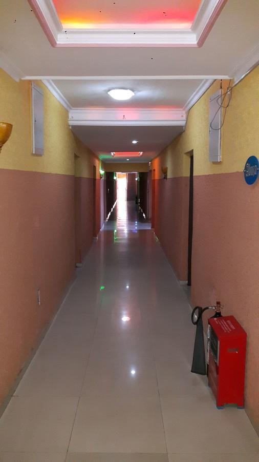 Glorious Hotel & Suites Ikotun Kültér fotó